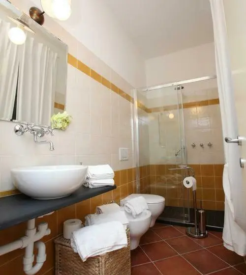 اتاق استاندارد سه نفره, Rooms And Breakfast Da Carla