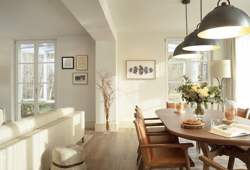 סוויטה מלכותית, Le Grand Pavillon Chantilly