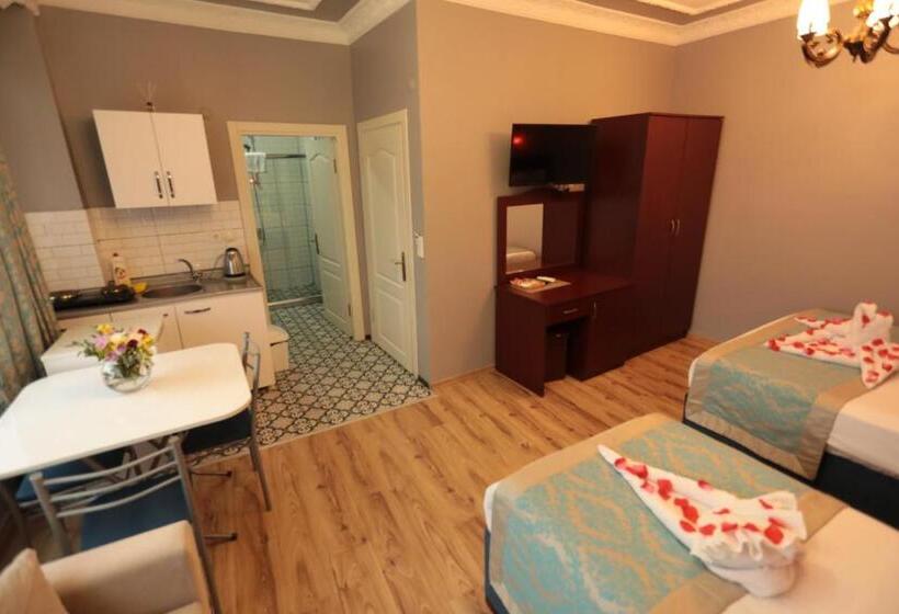 اتاق لوکس خانوادگی, White Pearl Apart