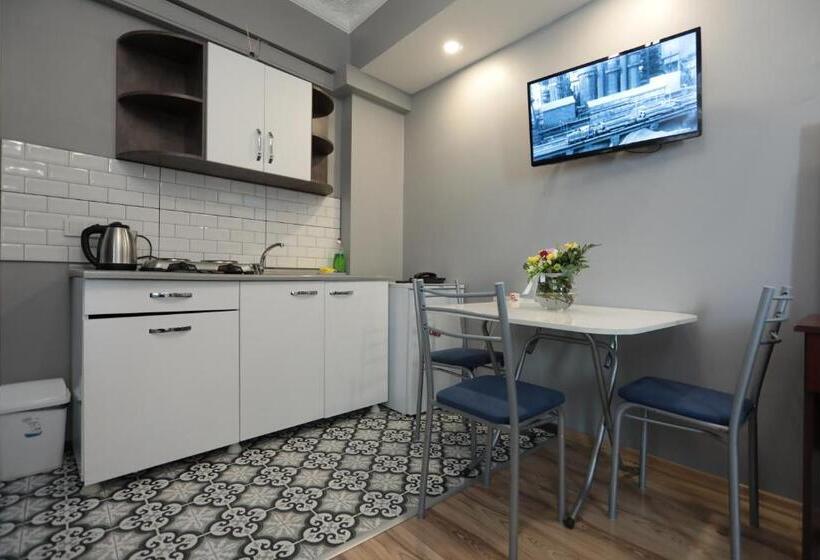 اتاق سوپریور خانوادگی, White Pearl Apart