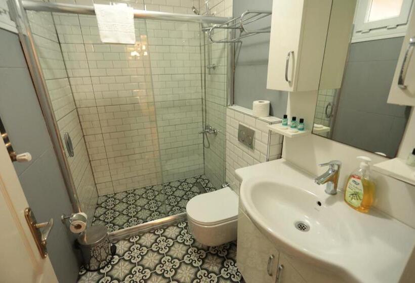 اتاق سوپریور خانوادگی, White Pearl Apart