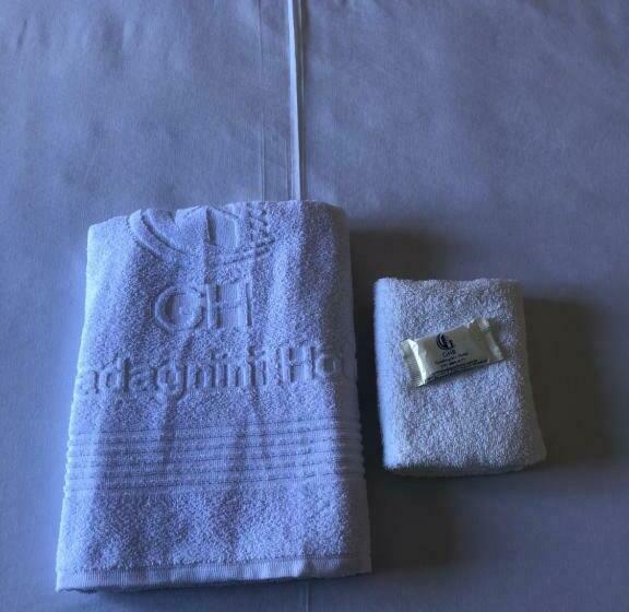 Deluxe Kamer, Guadagnini