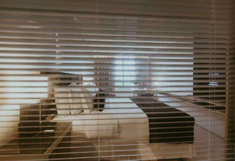 プレミアムルーム, Ls