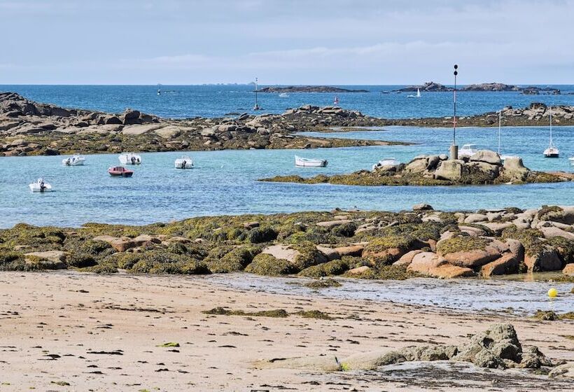 اتاق اساندارد با چشمانداز جانبی به دریا, Pavillon De La Plage