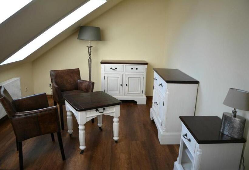 Номер Стандарт, Wildhof