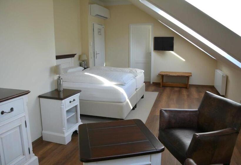 Номер Стандарт, Wildhof