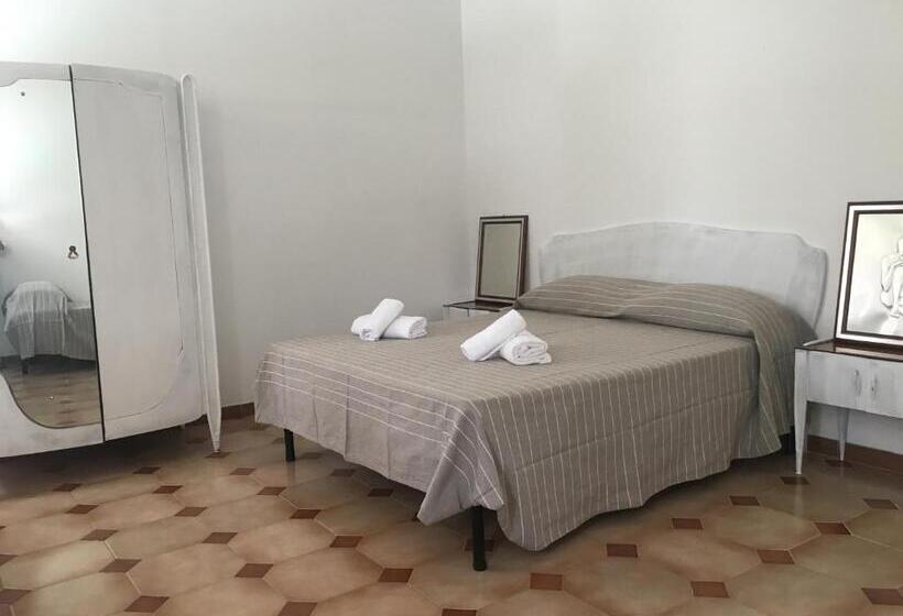 Standard Neljän Hengen Huone, La Dimora Di Nonna Giuliana
