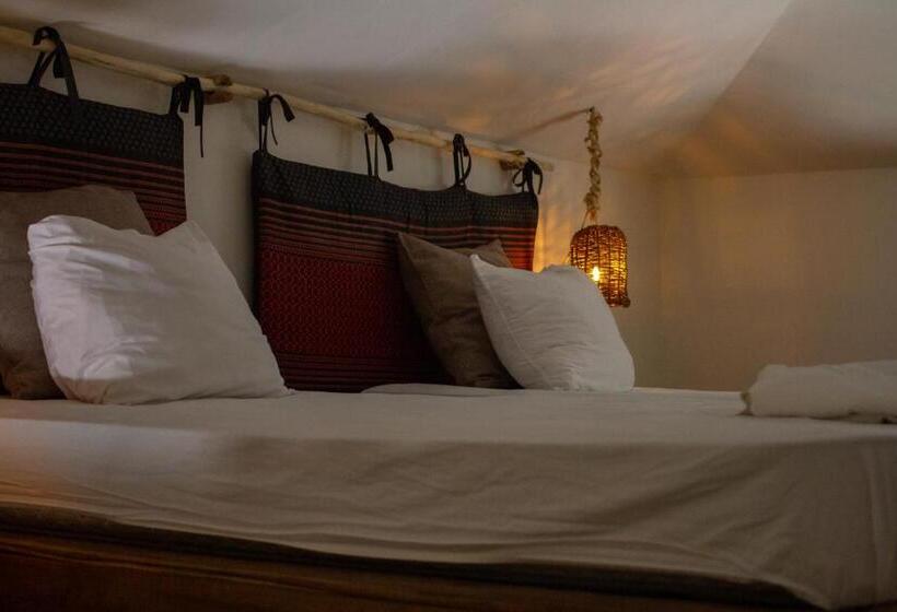 디럭스 4인 룸, Afreeka Beach