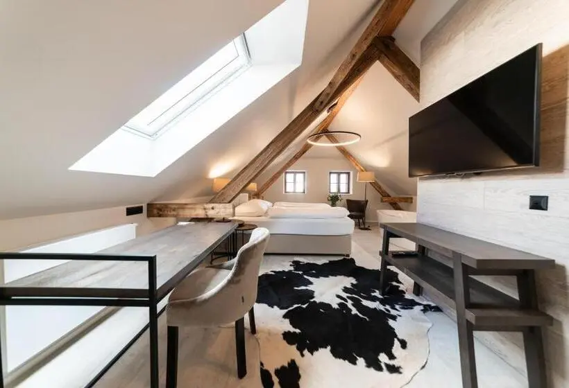 Deluxe-huone, Clemar