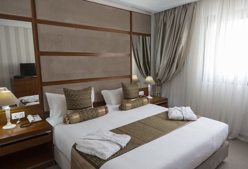 سوییت جونیور, Marigold