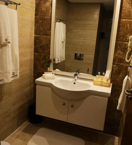 سوییت جونیور, Marigold