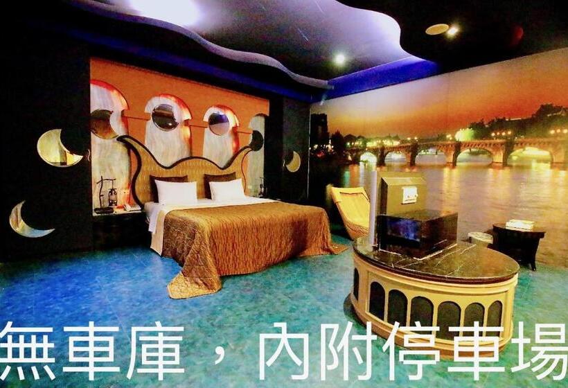 اتاق اکونومی, Cd Motel