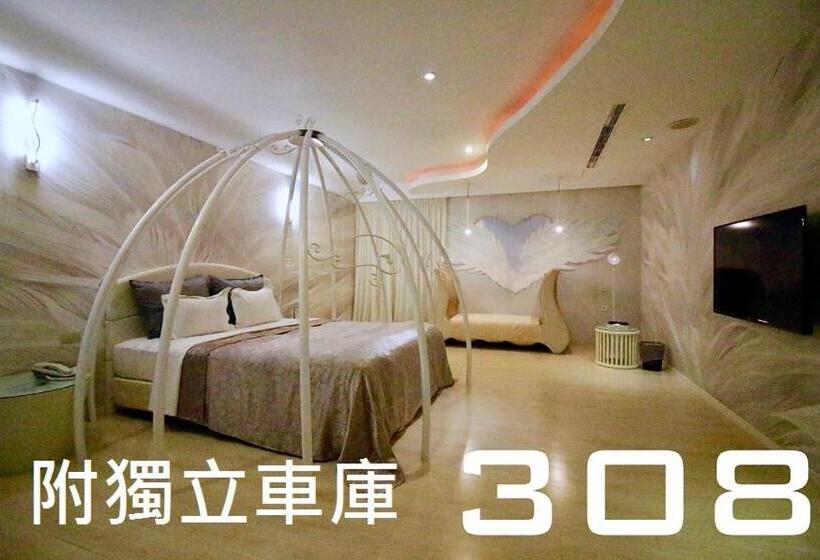 اتاق لوکس با تخت بزرگ, Cd Motel
