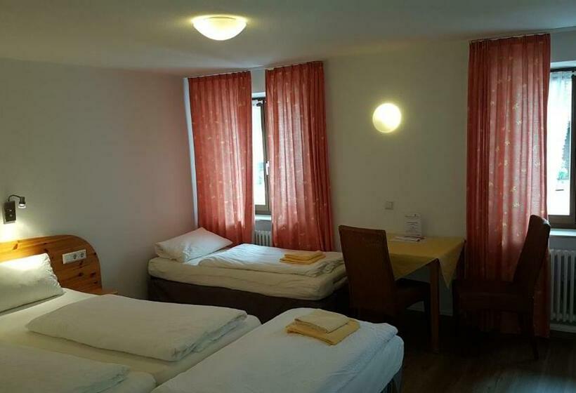 Standard 4 Pers. Værelse, Gasthaus Rössle