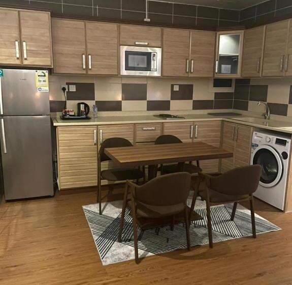 סוויטה משפחתית, Swiss Blue