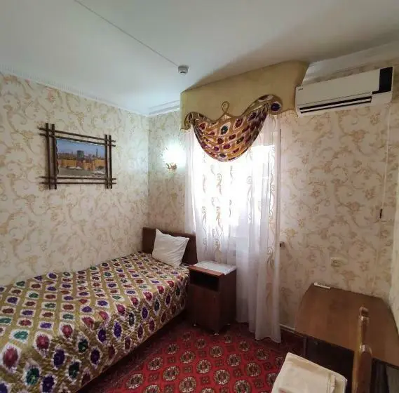اتاق اکونومی یک تخته, Khiva Otabek B&b