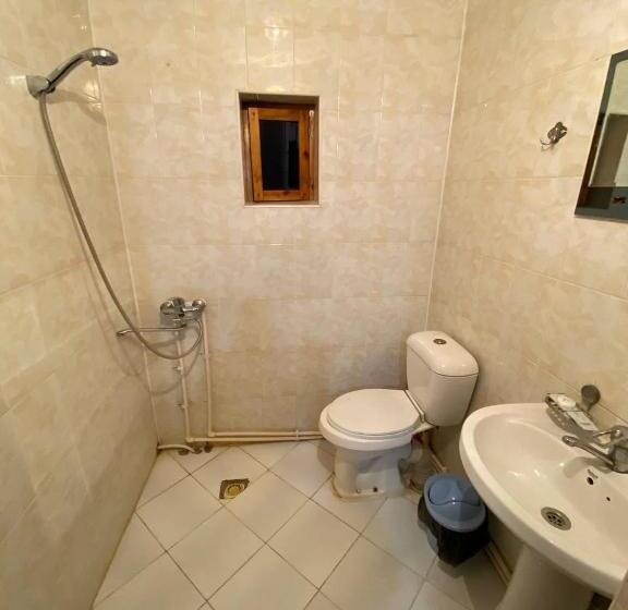 이코노미 룸, Khiva Otabek B&b