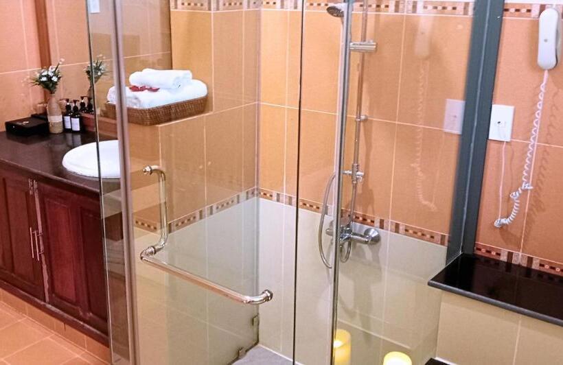 بانگلوی استاندارد, Long Thuan Hotel & Resort