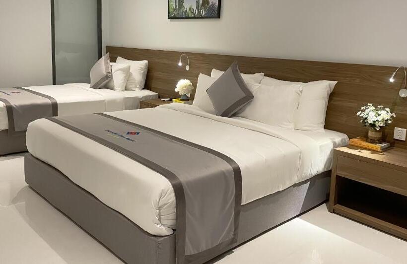 اتاق سوپریور سه تخته, Long Thuan Hotel & Resort