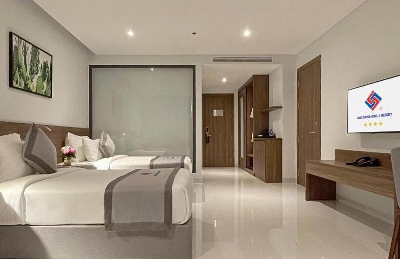 اتاق لوکس با چشمانداز دریا, Long Thuan Hotel & Resort