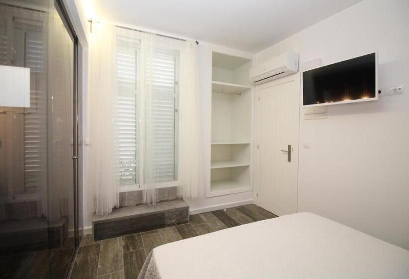 标准间带露台, Alojamientos Santa Pola