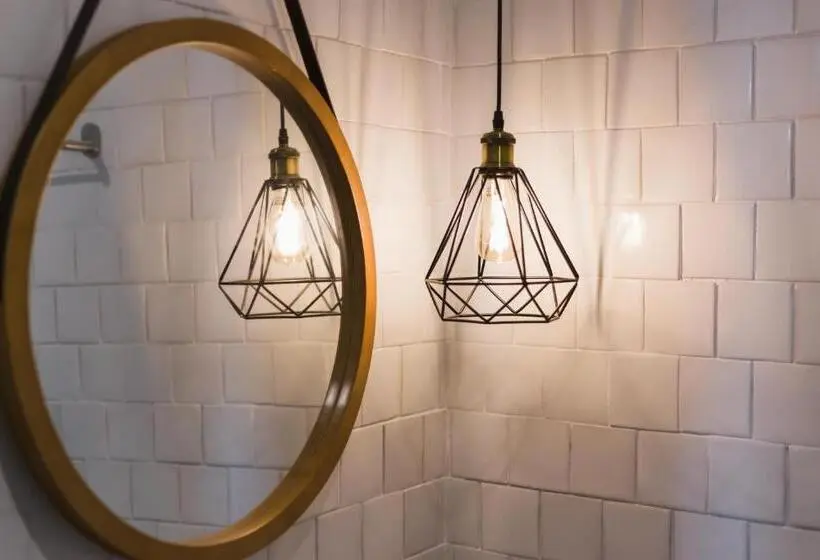 اتاق استاندارد با بالکن, Spinomad Hostel