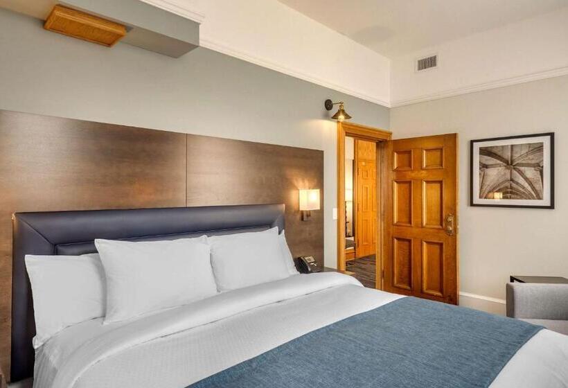 스위트 킹사이즈 침대, The Courthouse Hotel, Ascend Hotel Collection