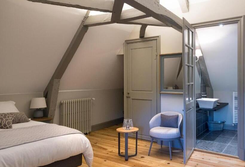 غرفة قياسية مطلّة علي الحديقة, Le Relais