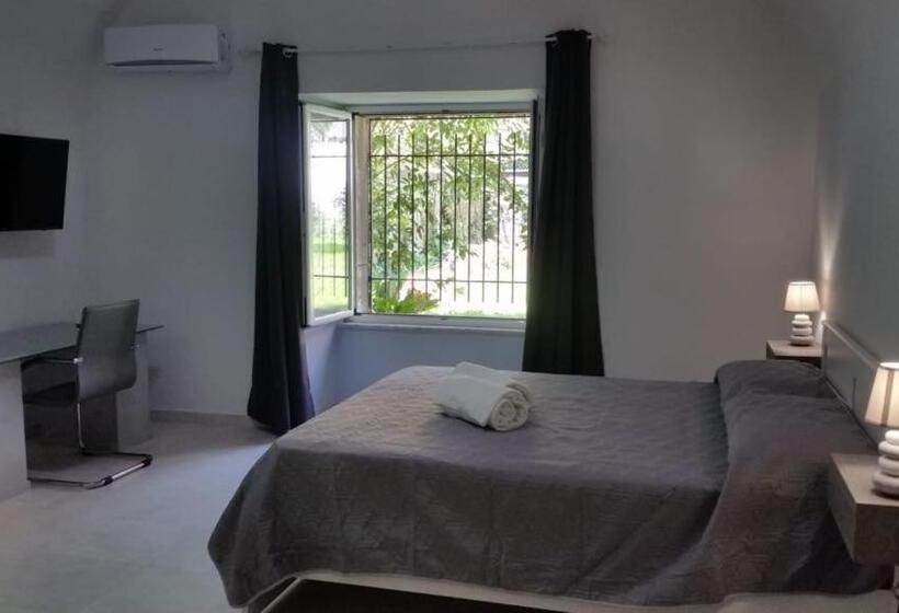اتاق استاندارد با تخت بزرگ, Vesuvius Gardens   Fagianeria Borbonica Relais