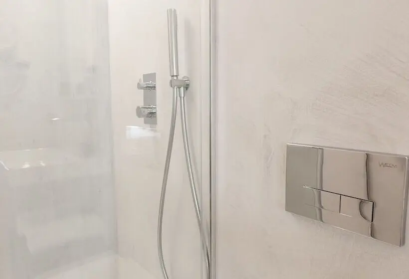 استودیو استاندارد با چشم‌انداز باغ, Braga Heritage Lofts