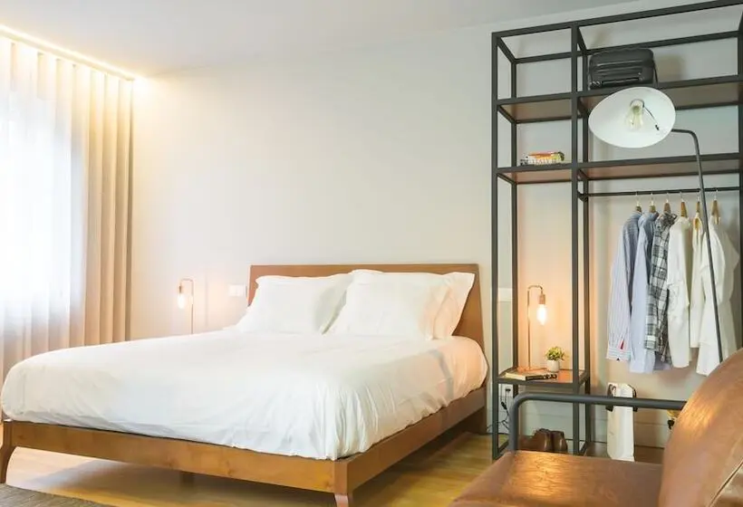 استودیو استاندارد با چشم‌انداز باغ, Braga Heritage Lofts