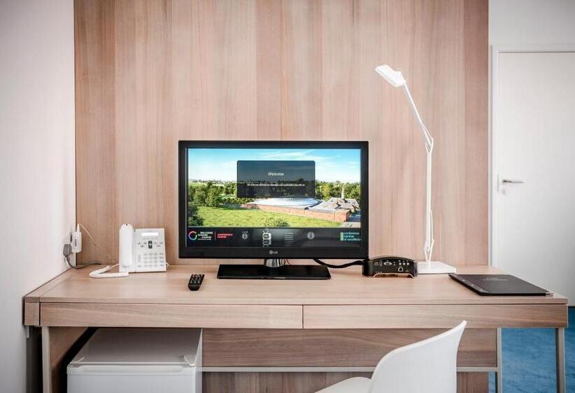 Номер Стандарт, Hinxton Hall Hotel And Conference Centre