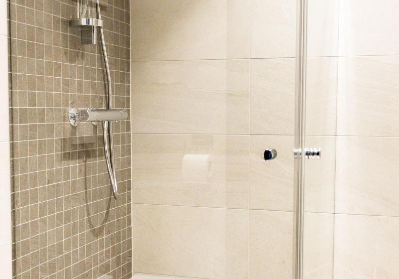 اتاق استاندارد, The Verdandi