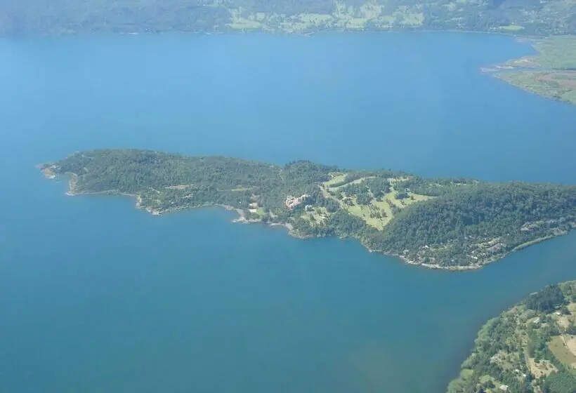 1 Bedroom Apartment Lake View, La Peninsula Rehue