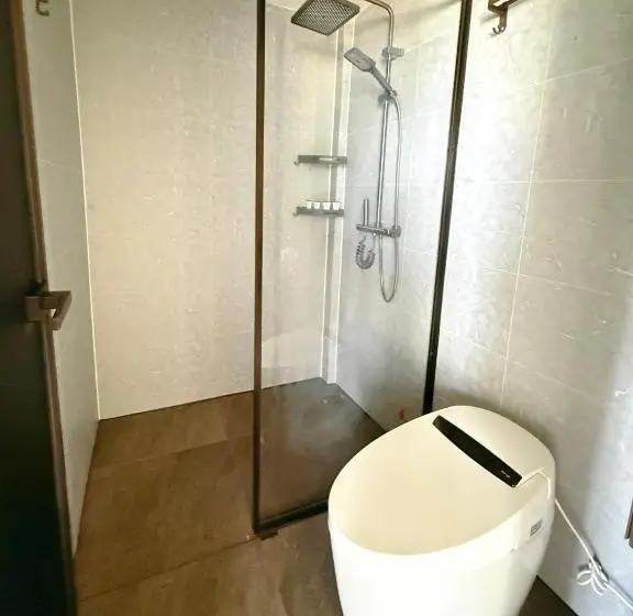 اتاق لوکس با بالکن, Luckytito Divers Resort Boracay Island