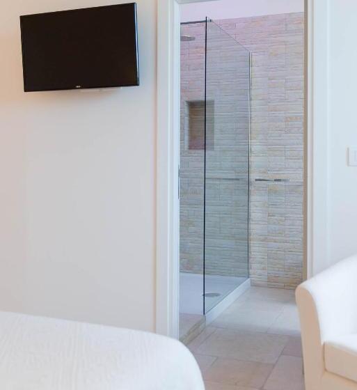 غرفة قياسية ثلاثية, B&b Casale Savini