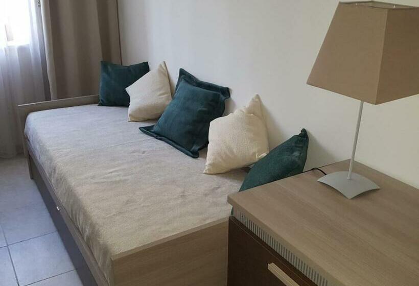 اتاق لوکس سه تخته, Kalurya