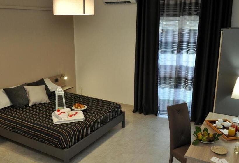 اتاق استاندارد چهارنفره با بالکن, Kalurya