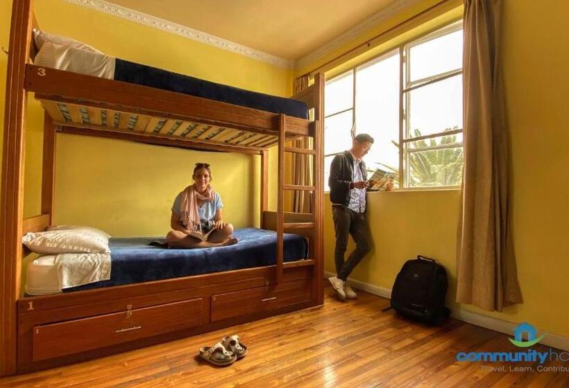 تختخواب در اتاق مشترک, Community Hostel Quito
