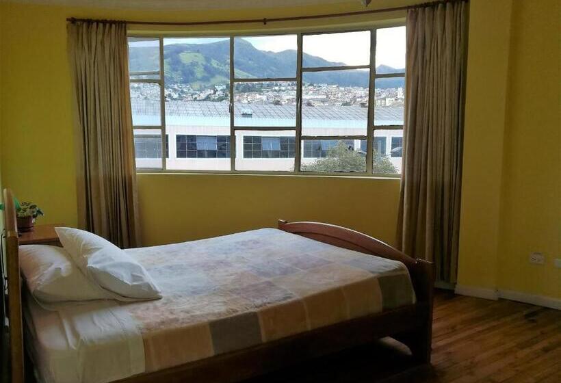 اتاق لوکس, Community Hostel Quito