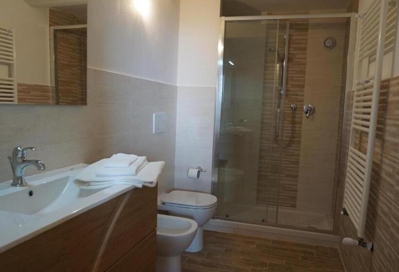 اتاق استاندارد سه نفره, Casa Il Brio