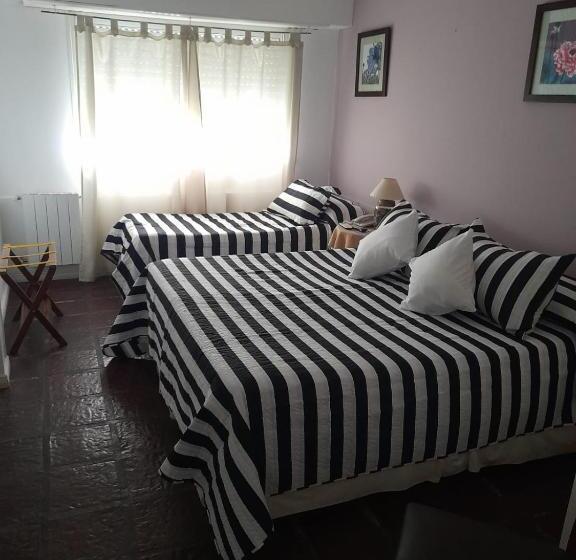 수피리어 트리플 룸, Hermitage