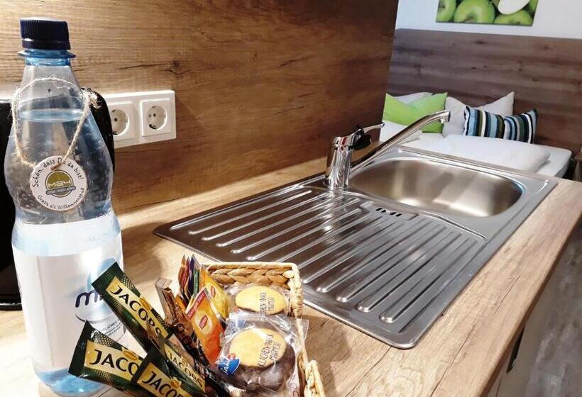 غرفة قياسية, M24 Alle Zimmer Mit Küchenzeile