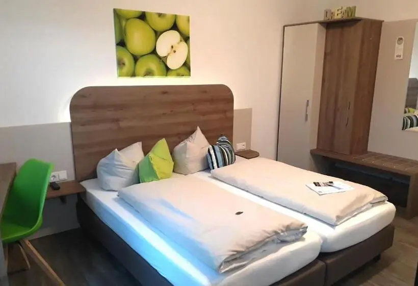 スタンダードルーム, M24 Alle Zimmer Mit Küchenzeile