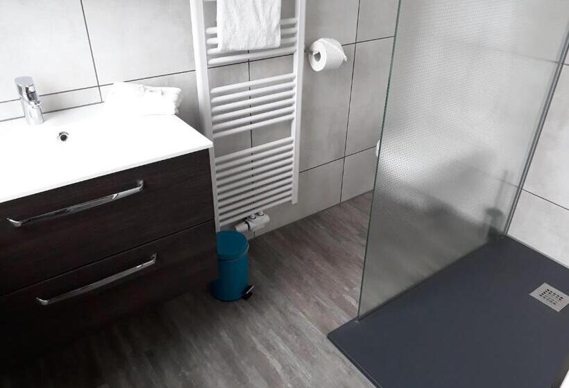 غرفة قياسية, M24 Alle Zimmer Mit Küchenzeile