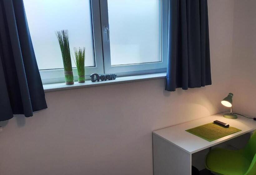 شقة غرفة واحدة, M24 Alle Zimmer Mit Küchenzeile