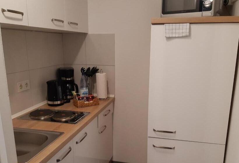 شقة غرفة واحدة, M24 Alle Zimmer Mit Küchenzeile