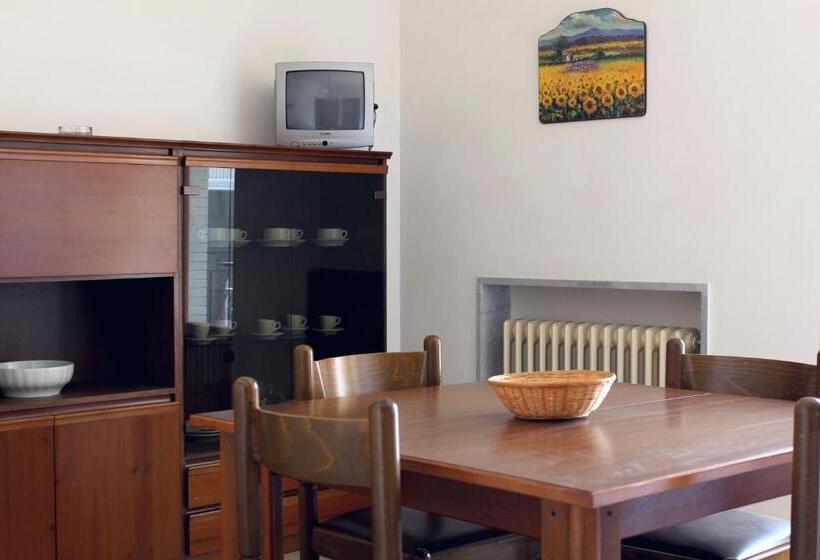 شقة غرفتين, Residence Europa