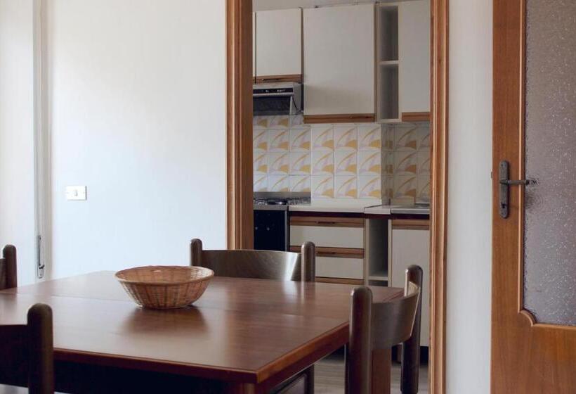 شقة غرفتين, Residence Europa