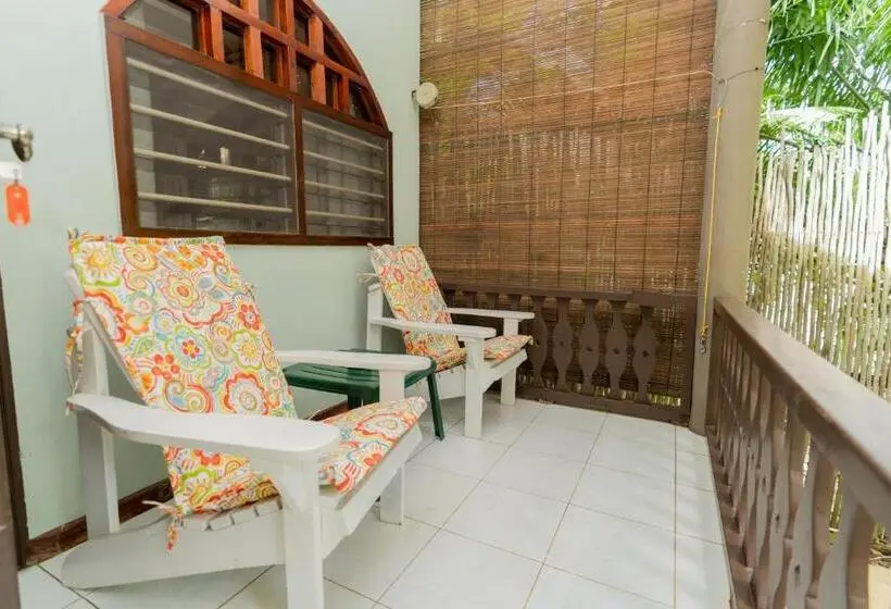 اتاق استاندارد سه نفره, Romance Bungalows